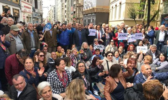 CHP'den Taksim'de oturma eylemi